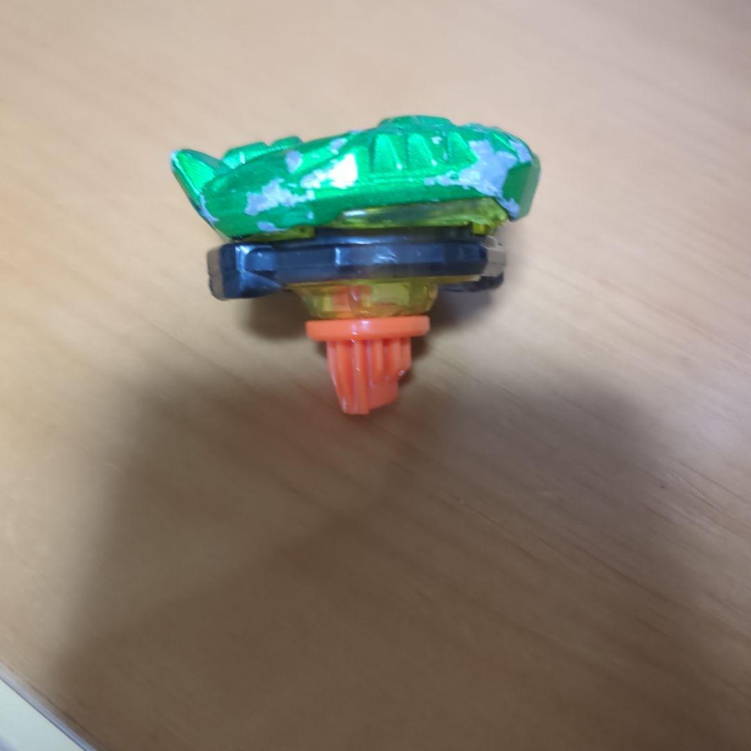 ベイブレードXクロコクランチ2-60Q メタルコート グリーン - メルカリ