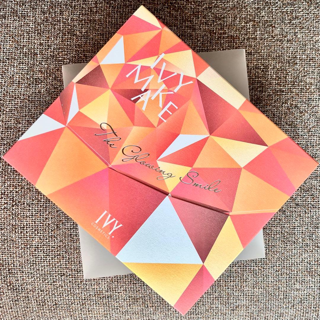 新品✨未開封【IVY】限定メークアップコレクション ザ グロウイング