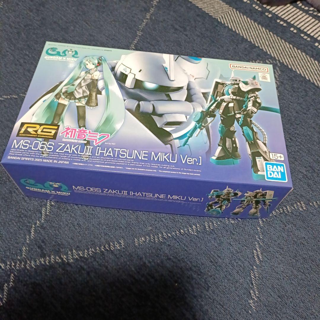 プレミアムバンダイ限定 ZAKU II 初音ミクVer.の通販はau PAY