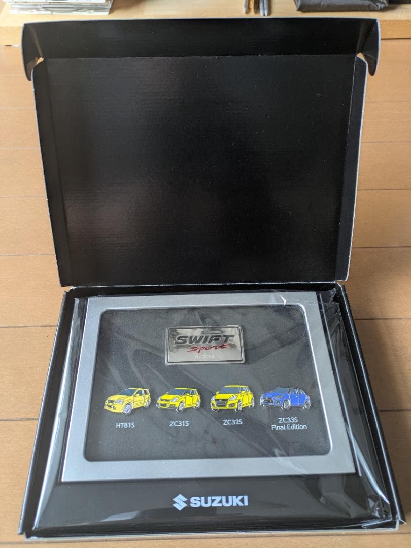 スイフトスポーツ ピンバッジ - メルカリ