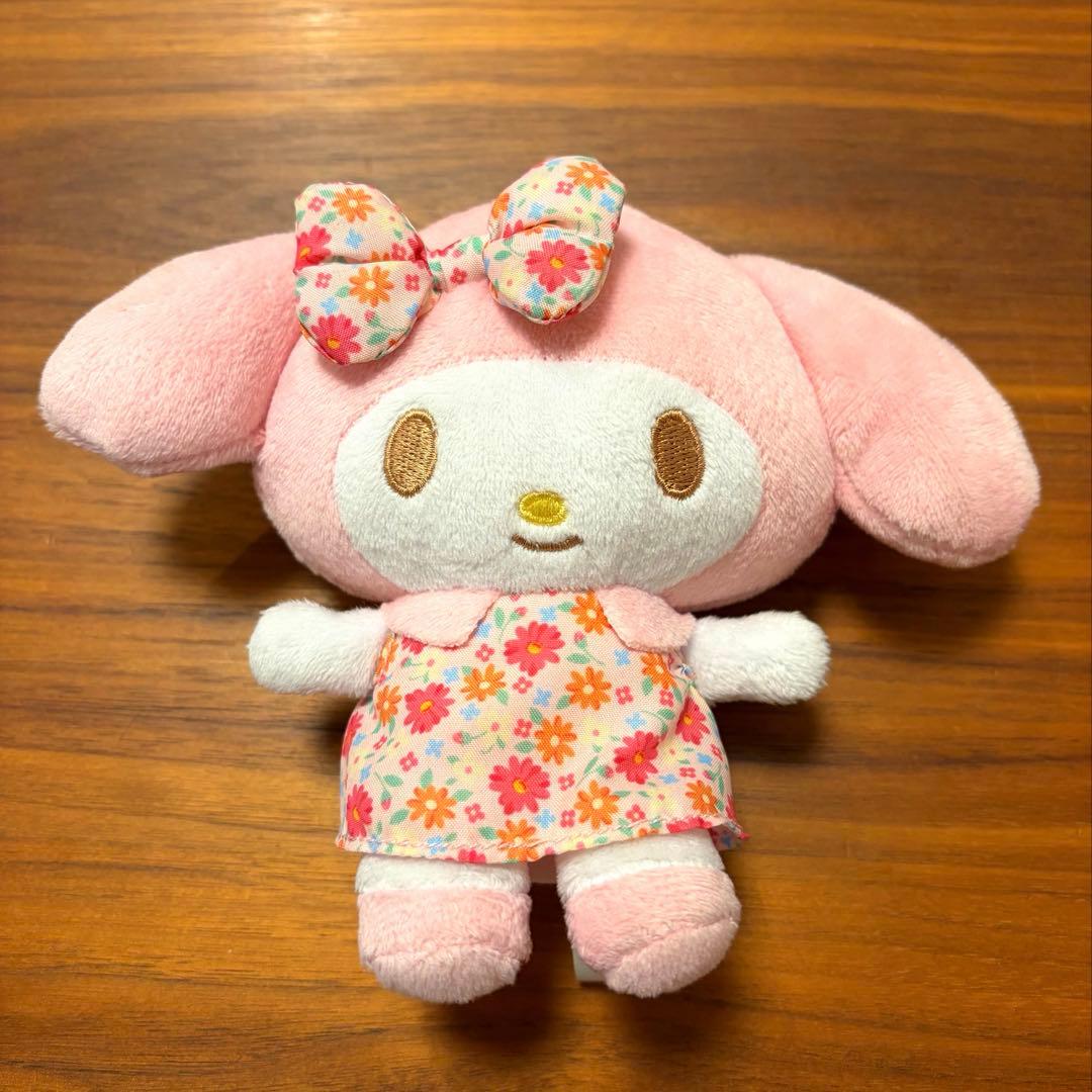 マイメロディ ぬいぐるみ 花柄ドレス - メルカリ