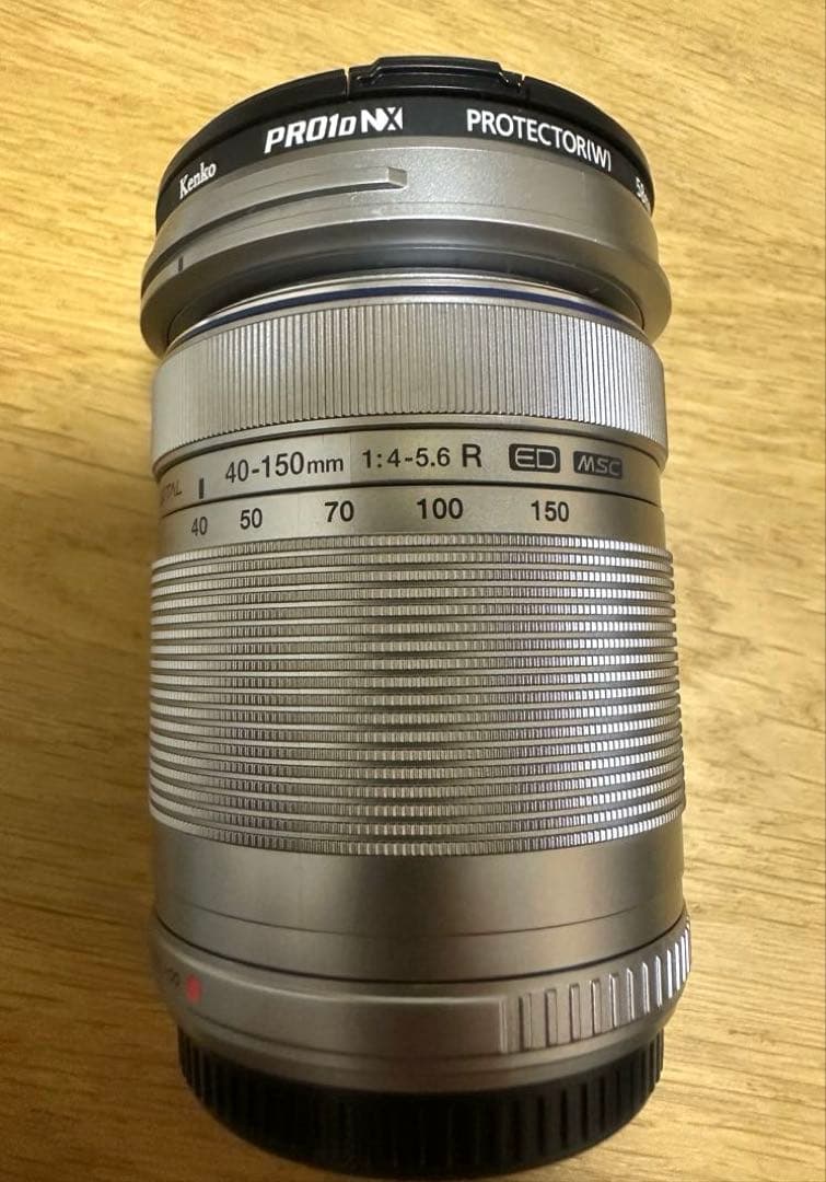 美品　OLYMPUS 望遠ズームレンズ 40-150mm F4.0-5.6 R
