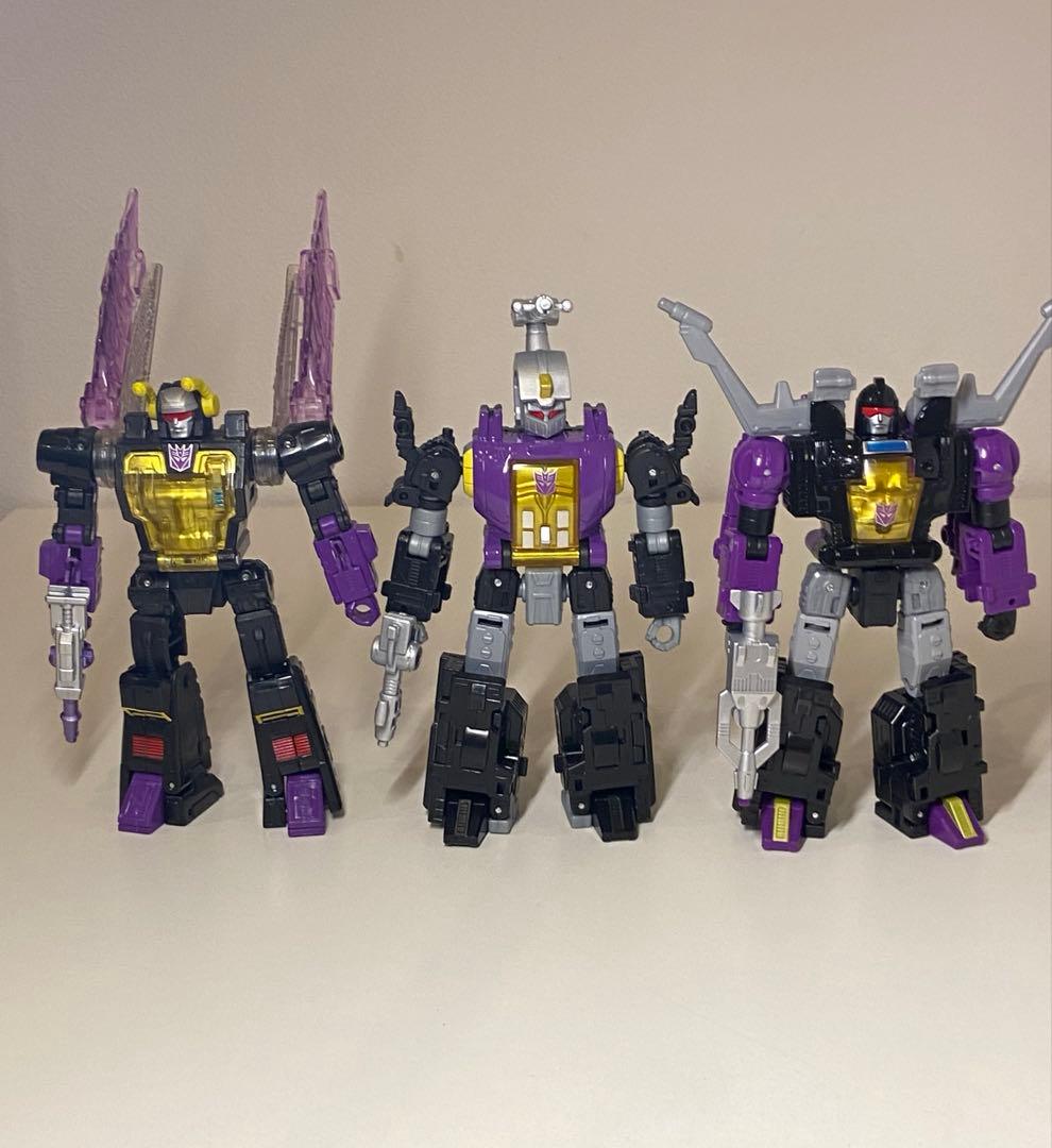 インセクトロン3体セット トランスフォーマーレガシー - メルカリ