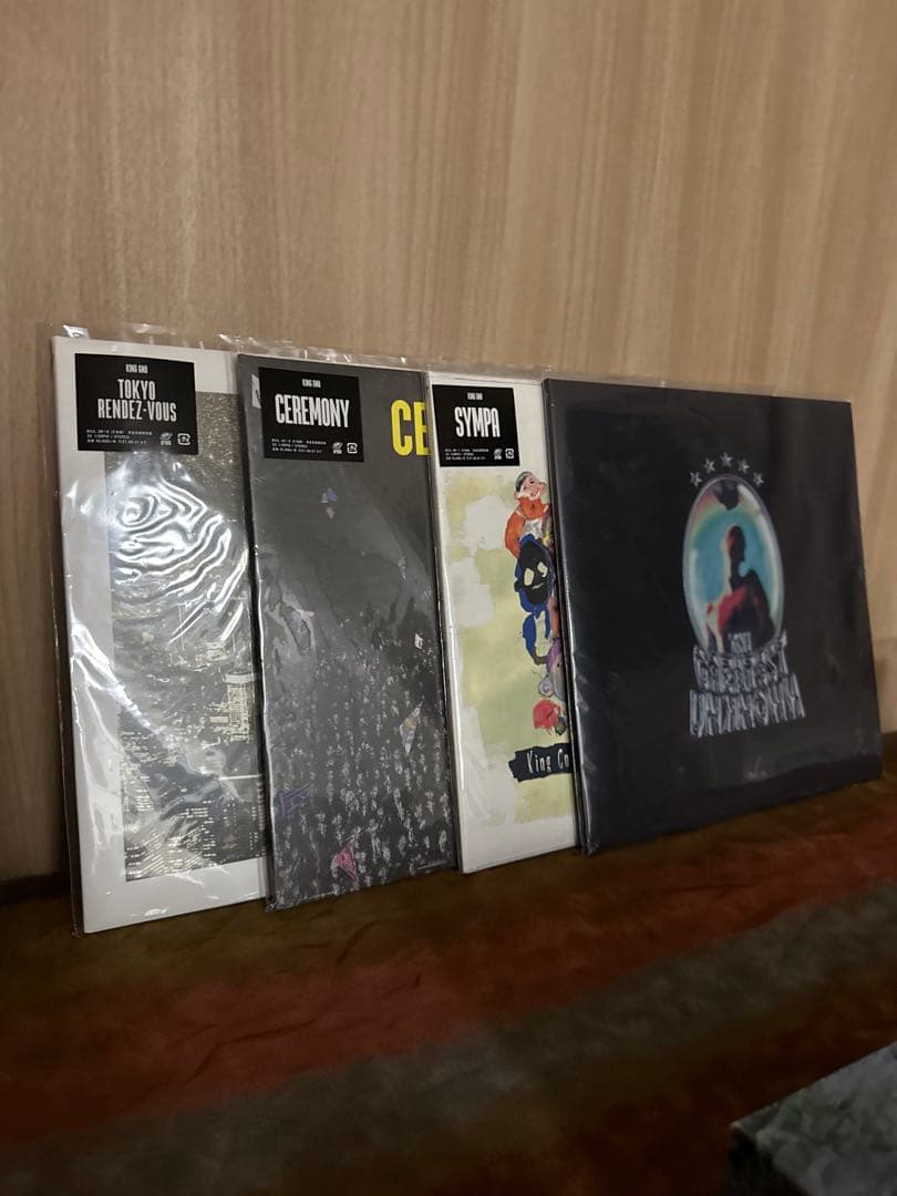 KING GNU レコード　アナログ盤　4枚セット Amazon.co.jp: King Gnu : 【Amazon.co.jp限定】THE GREATEST UNKNOWN