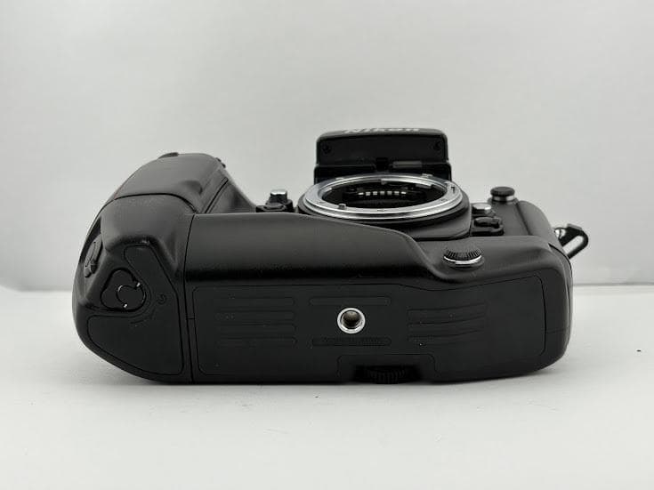 ☆美品☆ニコン F4S ボディ /DP-20 / MB-21 『単三電池使用』 - メルカリ