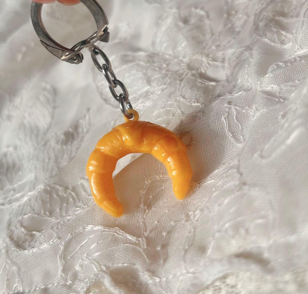 フランス ヴィンテージ フレンチキーホルダー 焼きたてクロワッサン