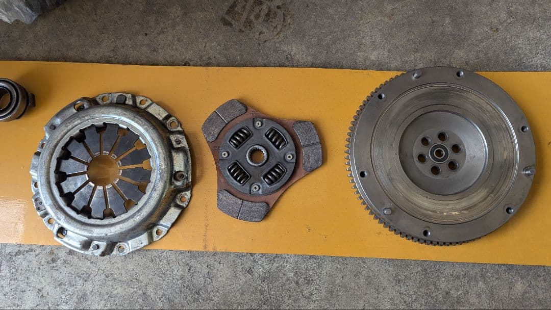 Sメタルクラッチ 軽量フラホ カバー アルトワークス、ラパン、ワゴンR