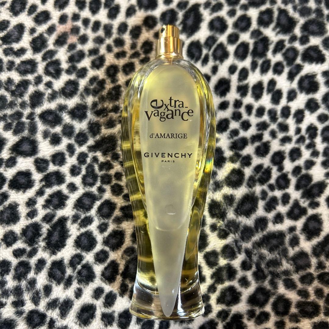 Givenchy extravagance 箱・蓋なし Givenchy extravagance 箱・蓋なし - メルカリ