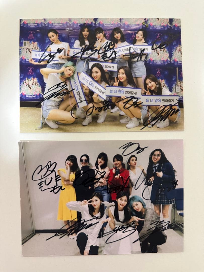TWICE 直筆サイン 2枚組 - メルカリ