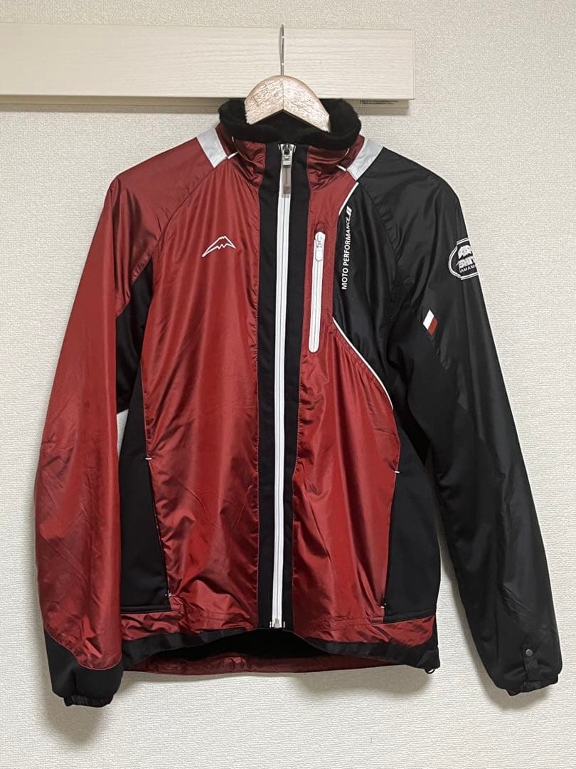 【三代目鈴菌ライダー】KUSHITANI(クシタニ) 赤黒バイクジャケット バイク用品｜KUSHITANI JAPAN