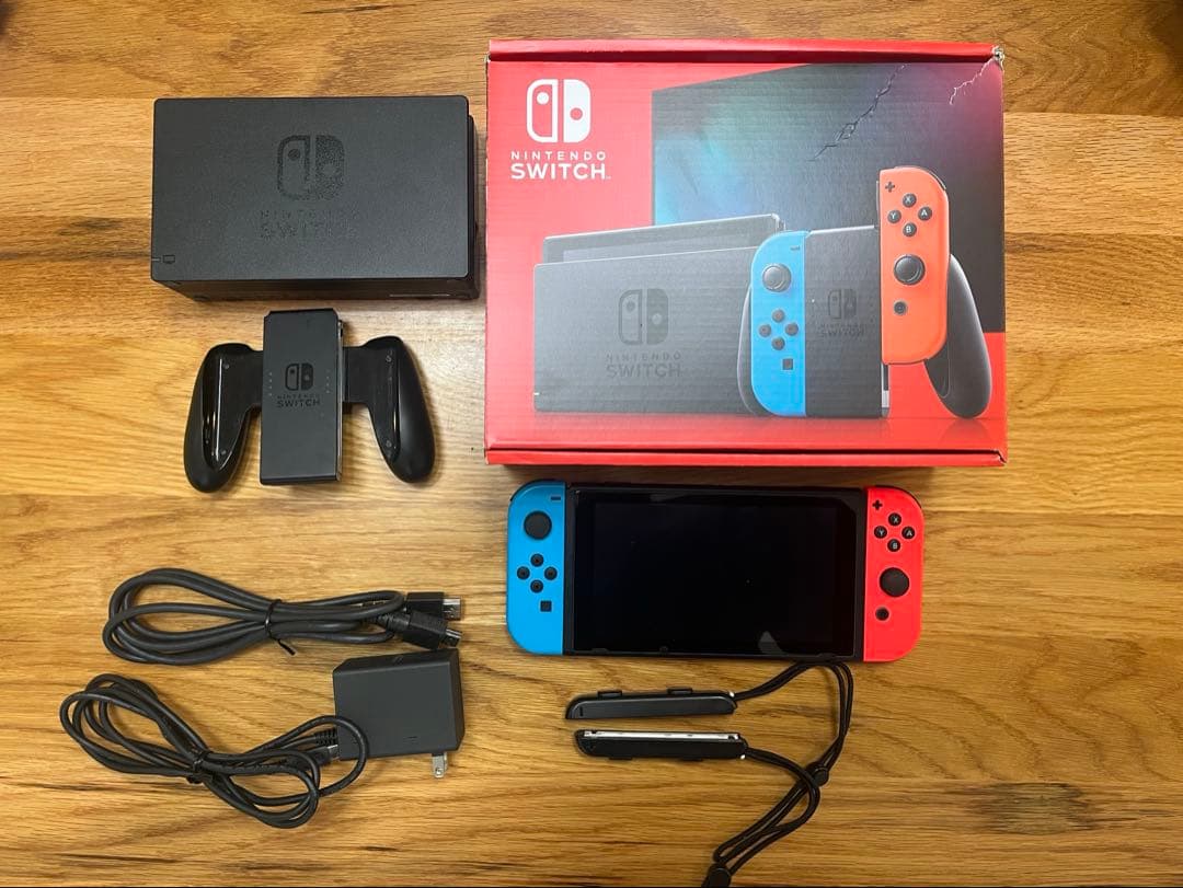 １年半使用Nintendo Switch ニンテンドースイッチ 本体 箱付き Amazon.co.jp: Nintendo Switch 本体 (ニンテンドースイッチ) Joy-Con