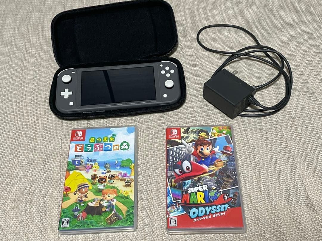 Nintendo Switch Lite グレー ソフト2本付き (値下げ不可) Amazon.co.jp: Nintendo Switch Lite グレー : ゲーム