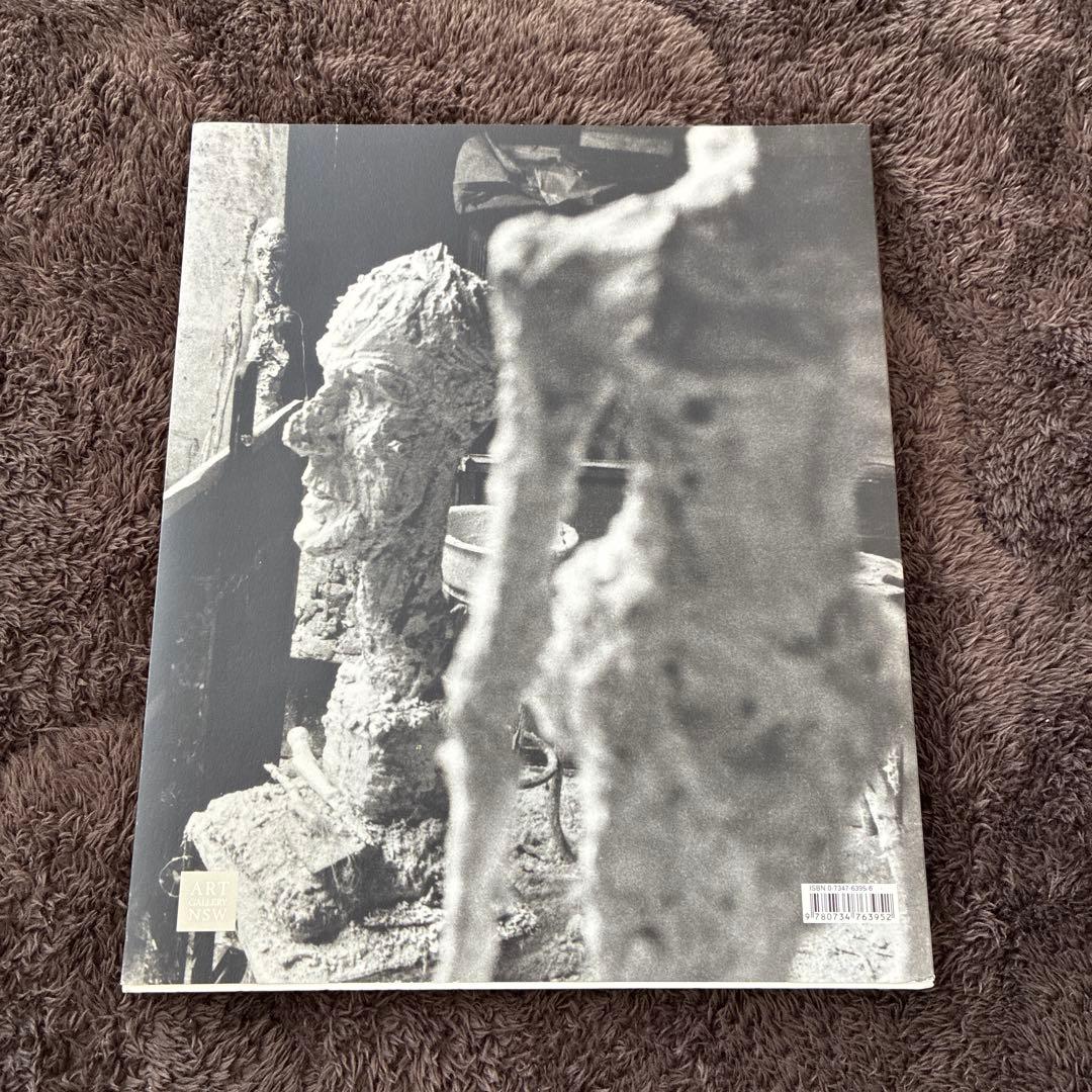 Giacometti: Sculptures 英語版ペーパーバック - メルカリ