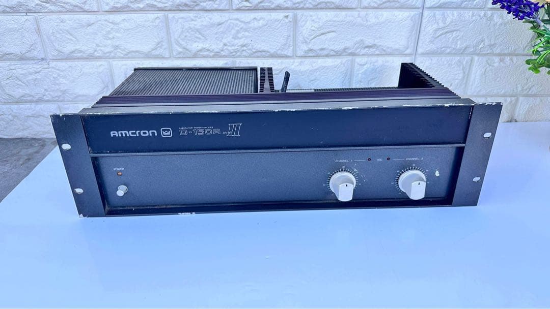 Crown D-150A Series II パワーアンプ Amcron - メルカリ