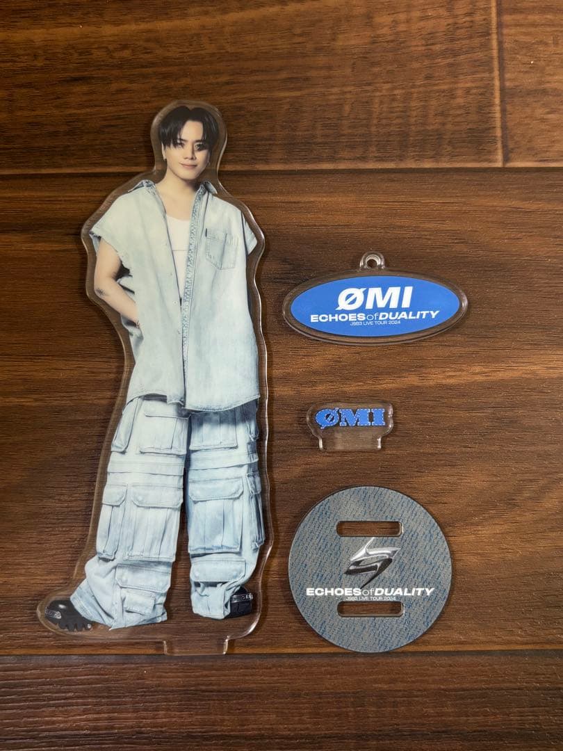 ØMI ECHOES OF DUALITY アクリルスタンド - メルカリ