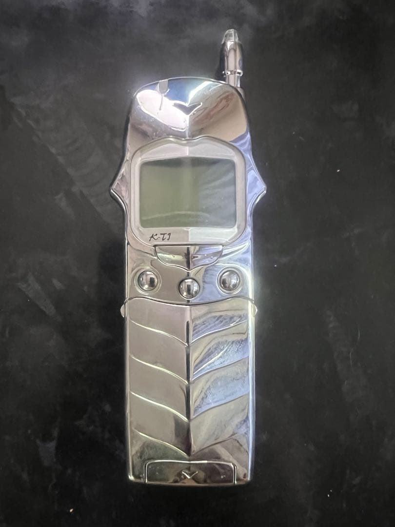 激レア】石井竜也さんデザイン携帯電話 K-TI - メルカリ