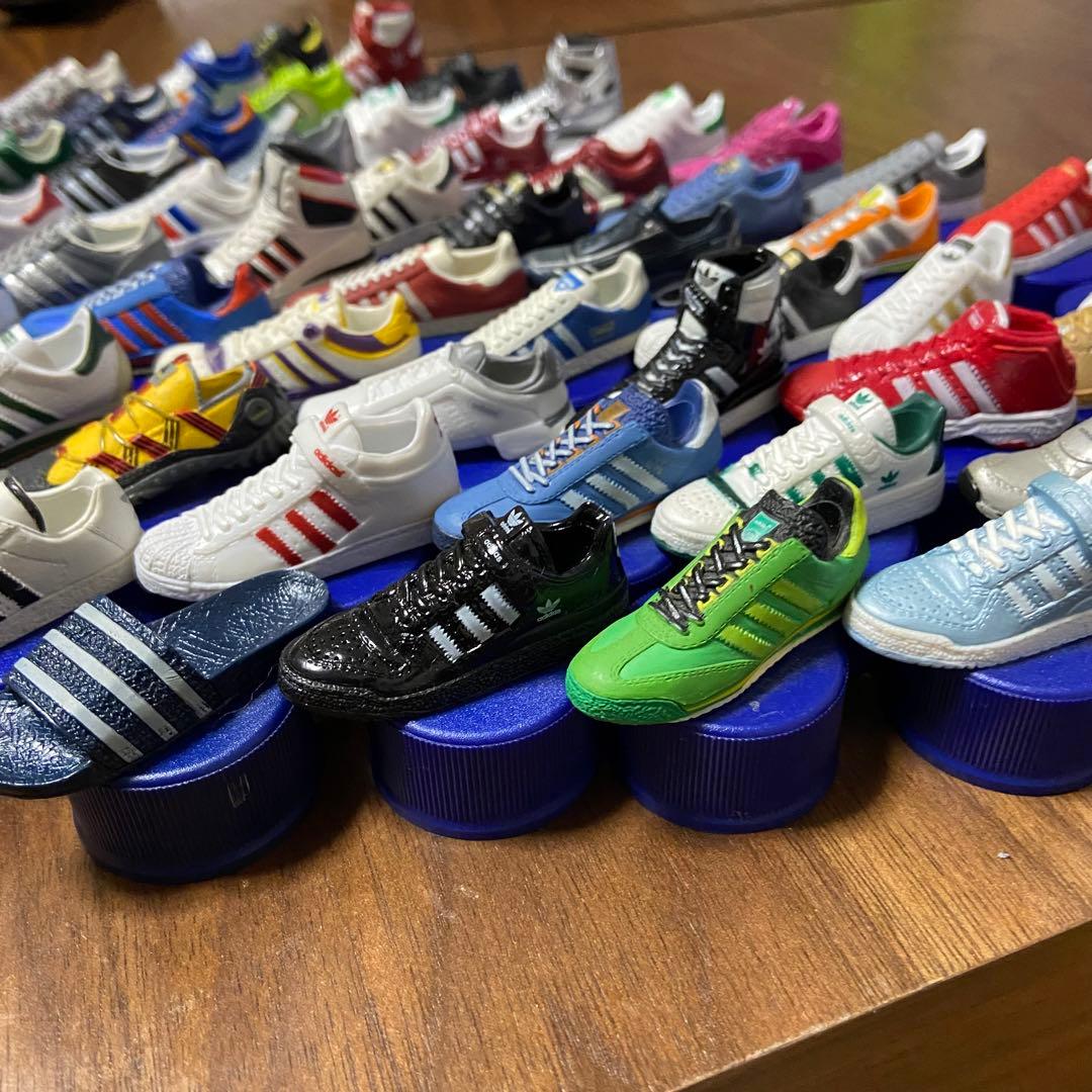 アディダス ペプシ スニーカー ボトルキャップ フルコンプ 60個 - メルカリ