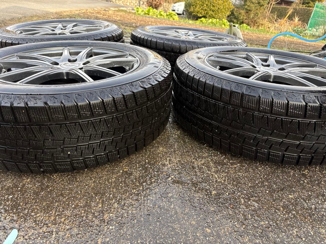 BIbUです。 昼の12時までにご購入お願いします。