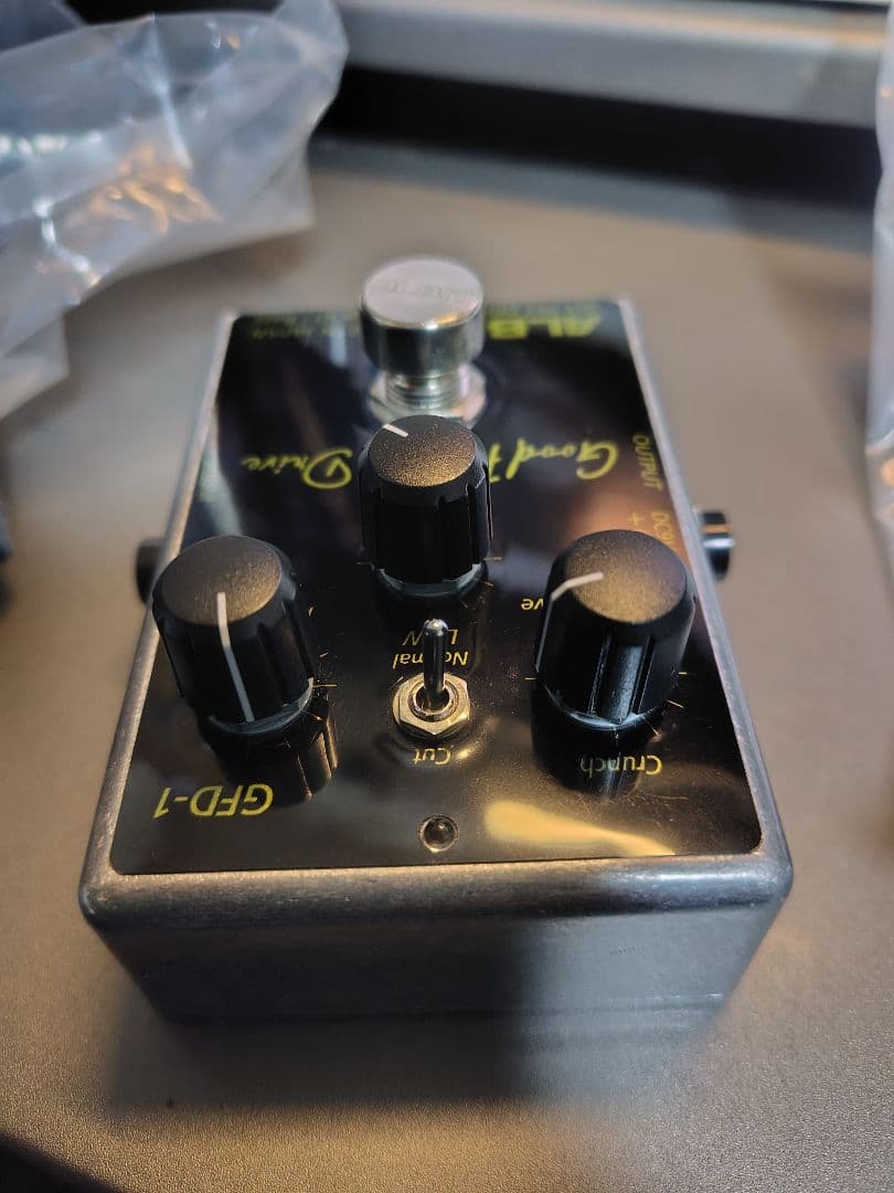 美品】ALBIT GFD-1 ギター ベース 歪みエフェクター - メルカリ