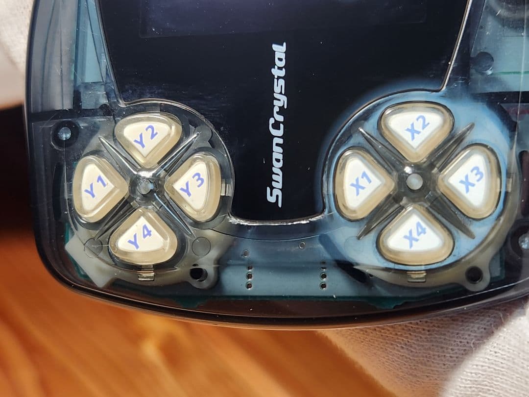 ◇良品◇レアカラー！スワンクリスタル IPS液晶 クリアブラック 電池蓋