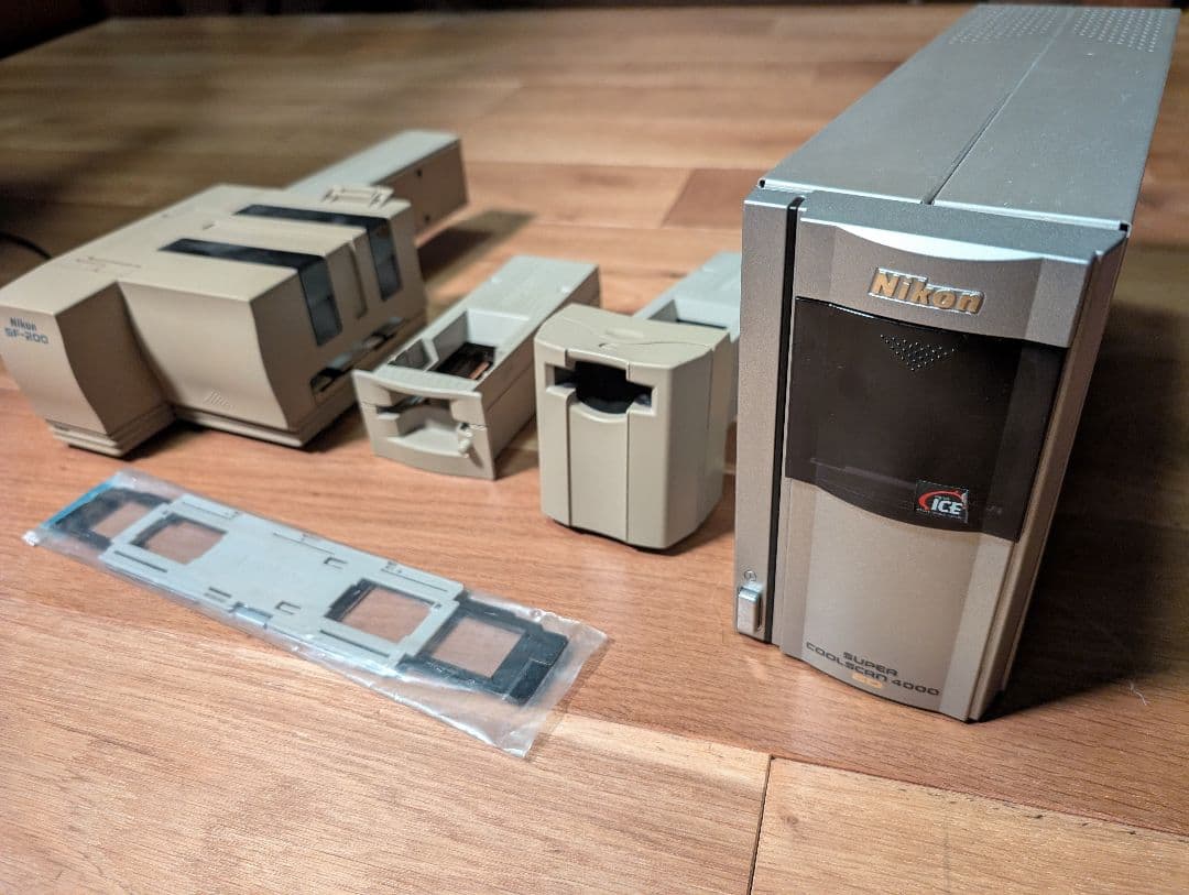 Nikon LS-4000 ED フィルムスキャナー 不動品 Coolscan Nikon Super Coolscan 4000 ED Slide and Negative Film Scanner Film