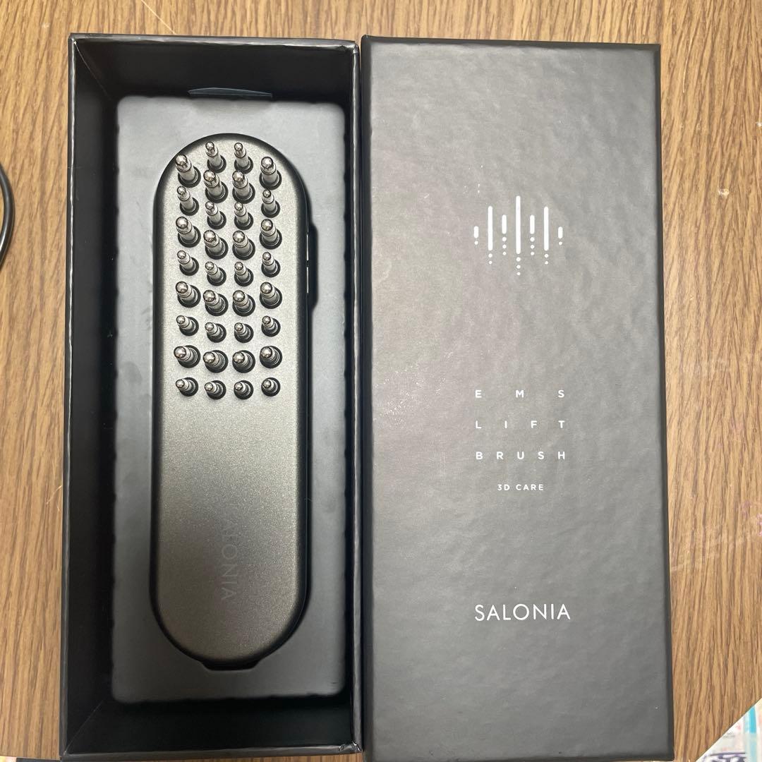 サロニア3D 美しさをグレードアップする「EMSリフトブラシ 3Dケア」が11月1日発売