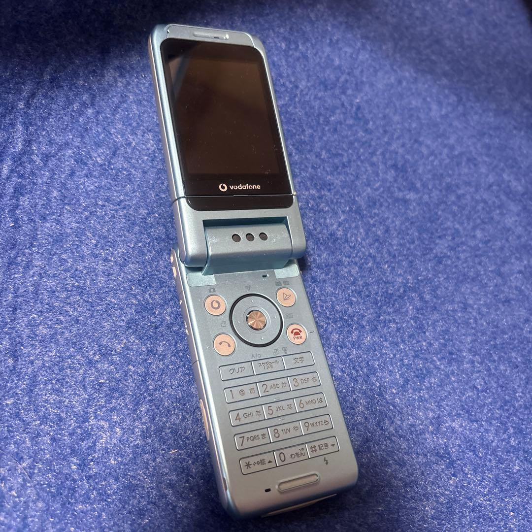 ガラケー 折りたたみ携帯 旧携帯 au等 ジャンク品 まとめ売り - メルカリ