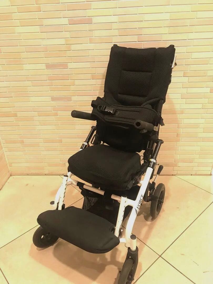 値下げ‼︎ 障害児用 バギータイプの車椅子 スキップR - メルカリ
