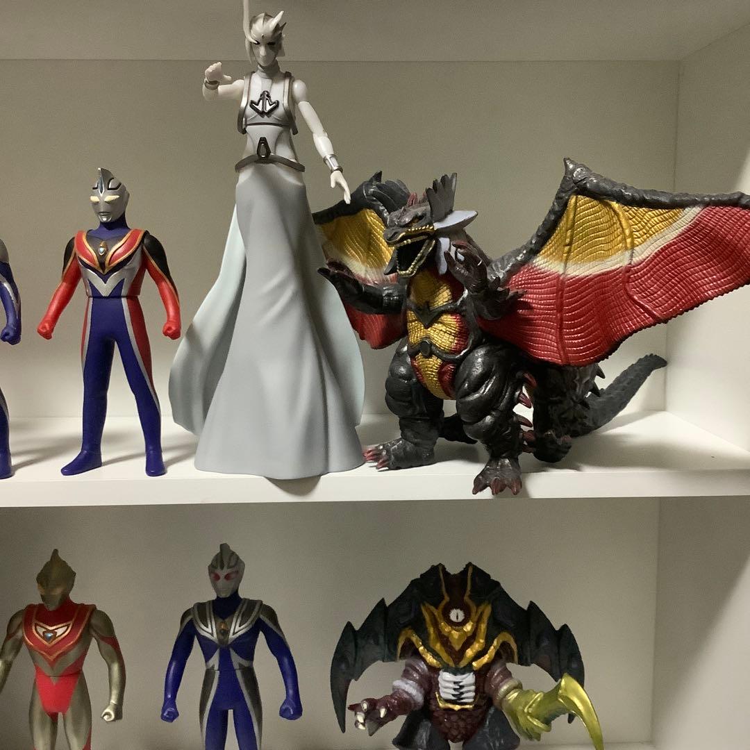 ウルトラマン ウルトラ怪獣【ガイアセット】ソフビ フィギュア - メルカリ