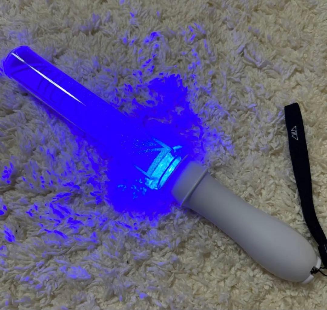 M!LK CIRCUS カラチェンペンライトver3 - メルカリ