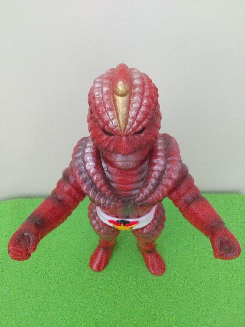 サナギマン（イナズマン）東映レトロソフビコレクション - メルカリ