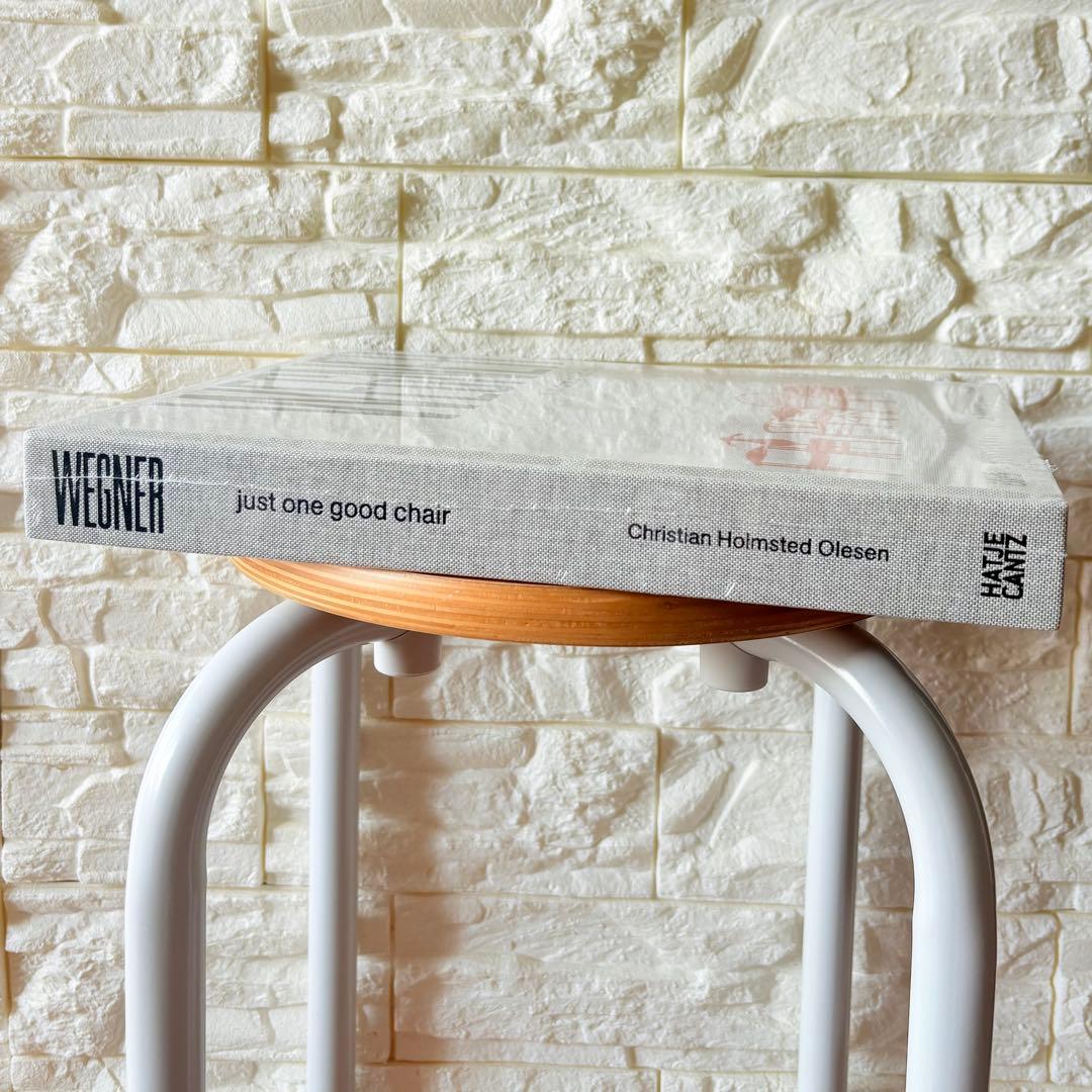 ミュージアムグッズ アート洋書 画集 作品集 Hans J. Wegnerの通販はau