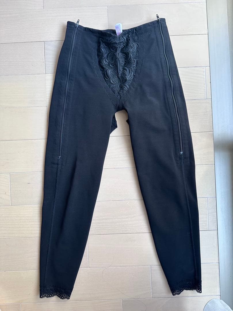 Sarah Macherie サイドファスナー付オープンクロッチ アンクルロング