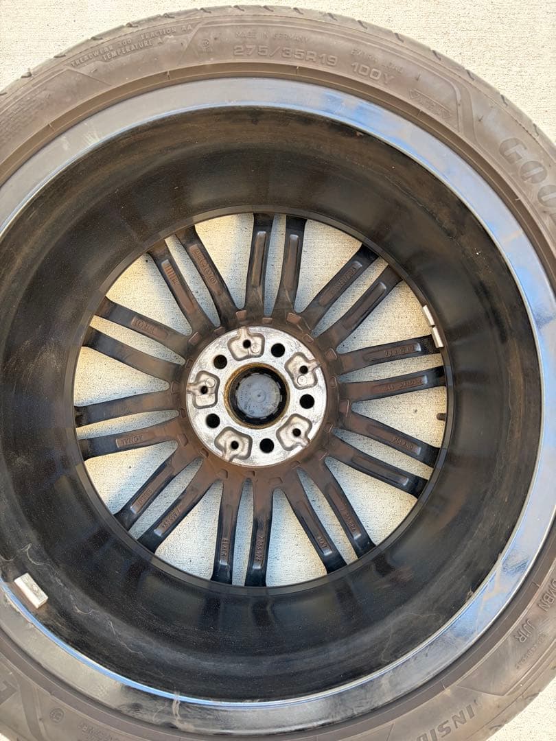 BMW G30 523i エディションミッションインポッシブル純正19インチAW