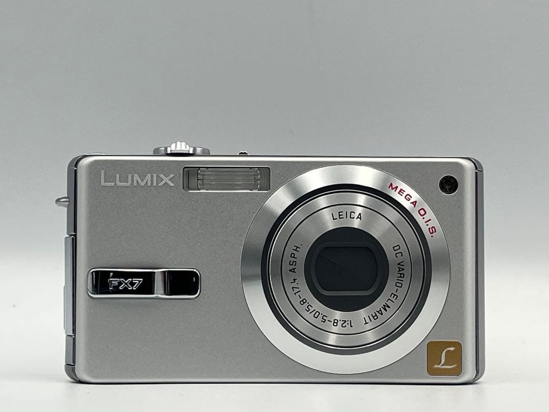 Panasonic デジタルカメラ LUMIX DMC-FX7 シルバー 本体 概要 デジタルカメラ DMC-FX7 | LUMIX（ルミックス） ミラーレス一眼