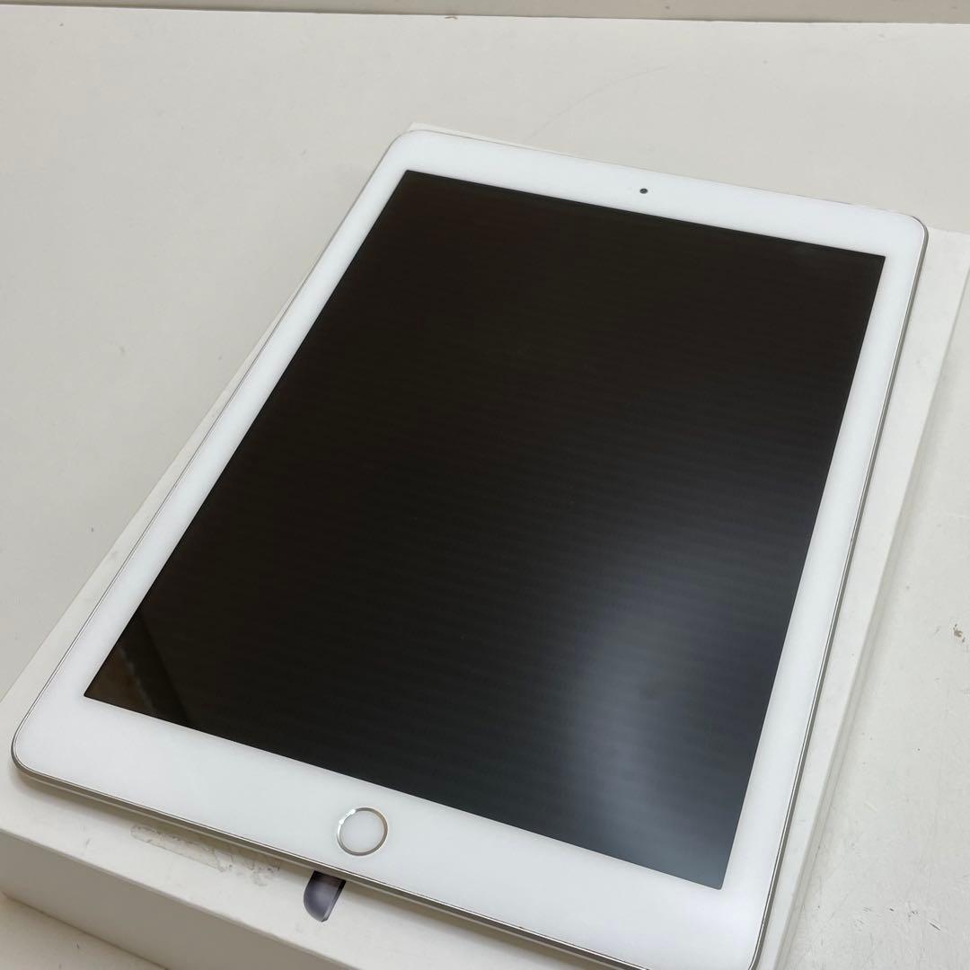 IPad 第6世代 32GB Wi-Fi SIMフリー A1954