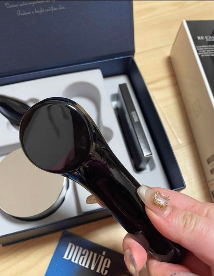 美品　デュアルビーのシークレイマスクのBOX クレイトリートメント リペアシートマスク フェイス＆ネック Clay