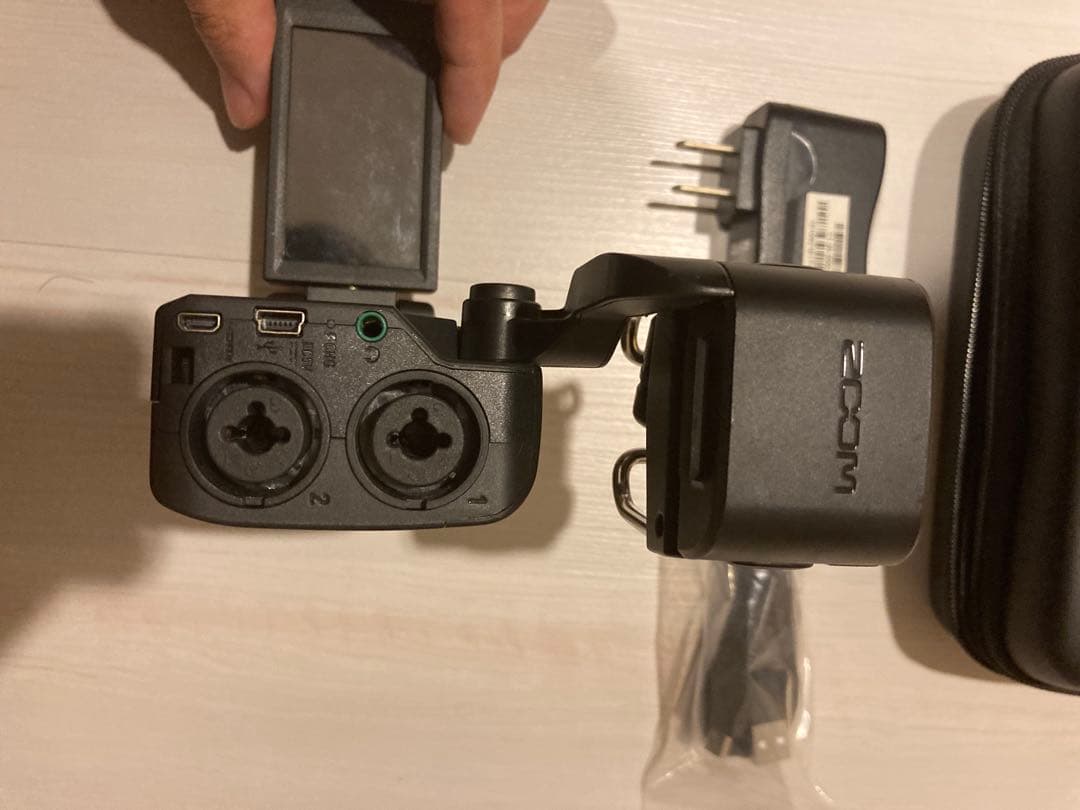 Zoom Q8 付属品専用ケースバッテリーアダプター ビデオカメラ www