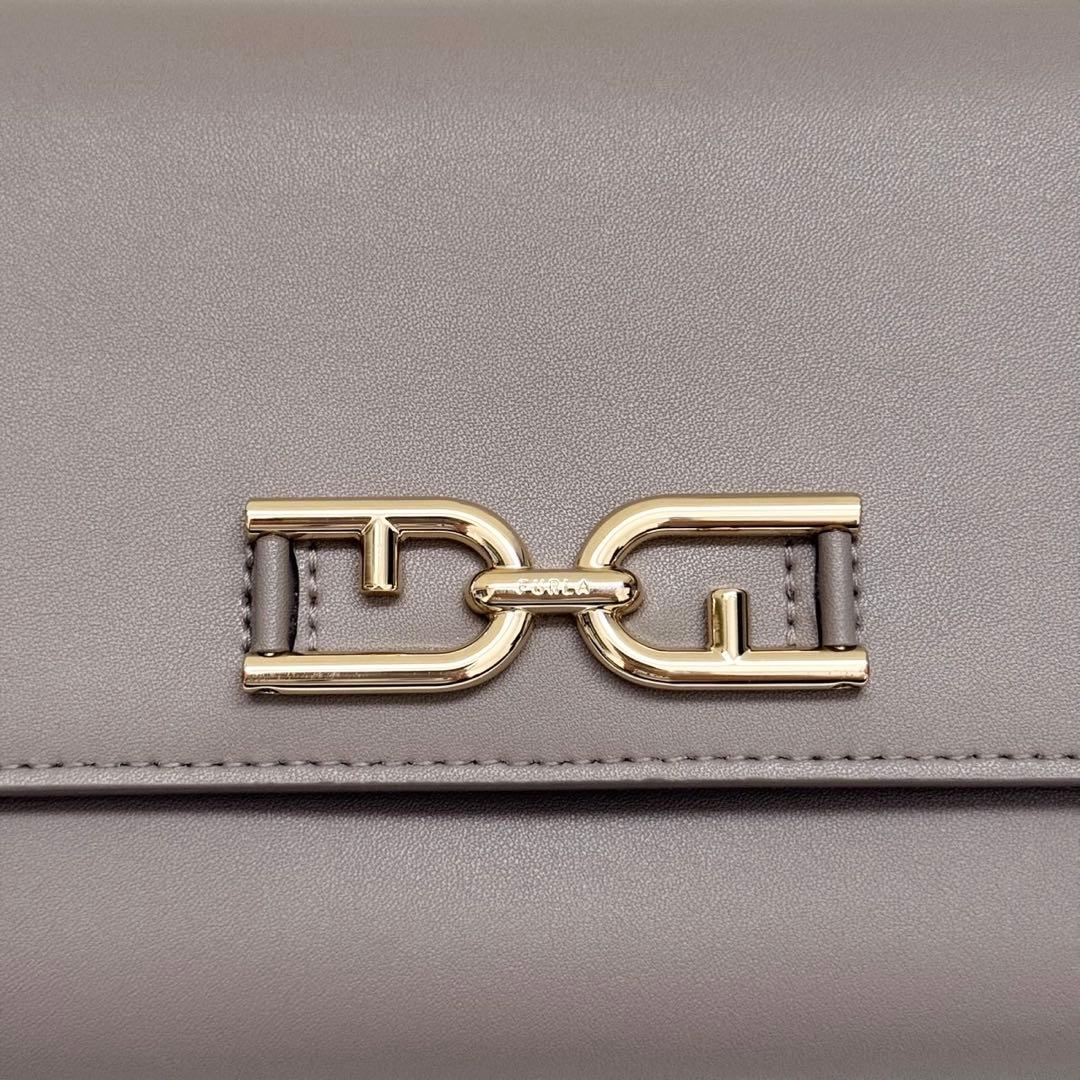 未使用級】FURLA フルラ Meti ショルダーバッグ ウォレット 現行ロゴ