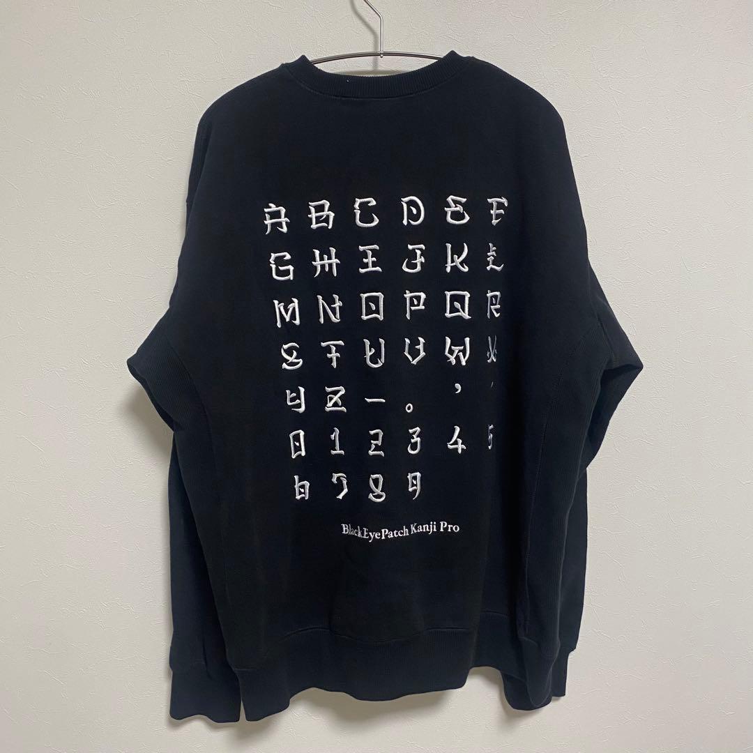 KANJI LABEL TYPEFACE CREW SWEAT BLACK M