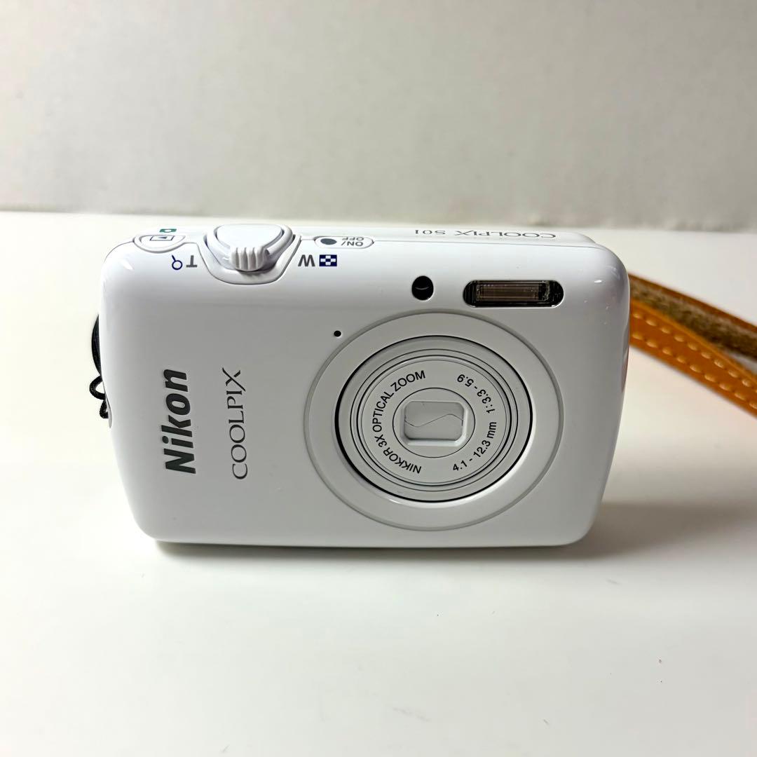 Nikon COOLPIX S01 ホワイト - メルカリ