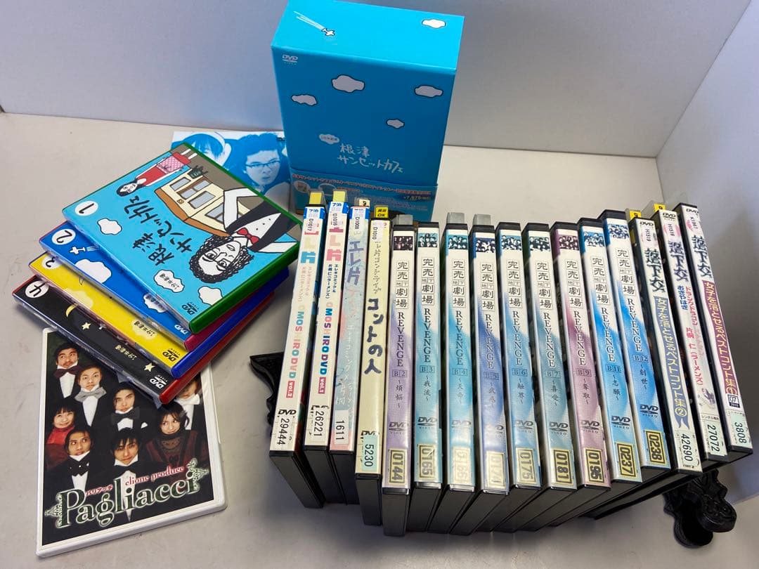 お笑いDVDまとめ売り　完売地下劇場、根津サンセットカフェ、落下女、エレ片ライブ