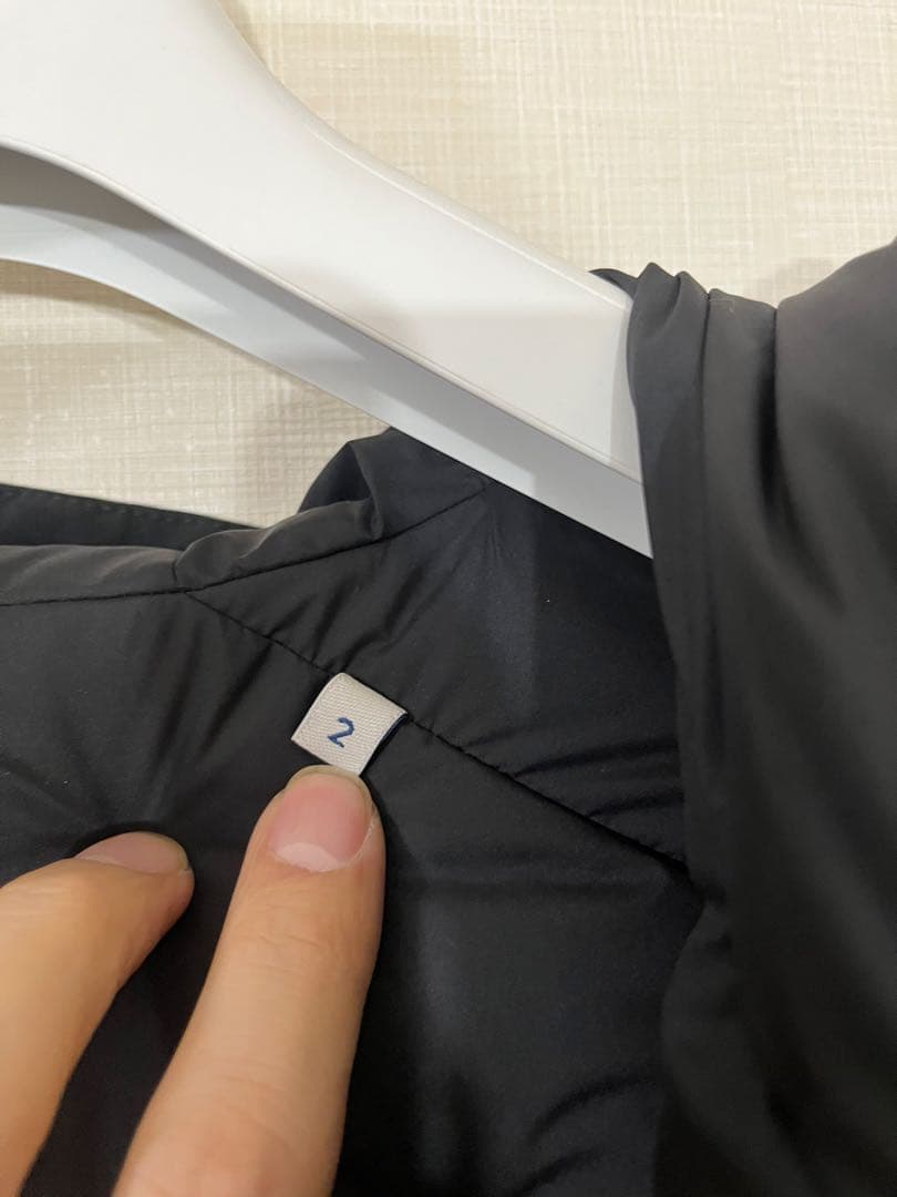 定価45万25aw現行Livradois ミドル丈ダウンモンクレール - メルカリ