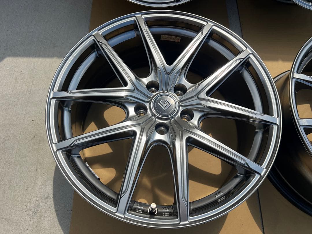 美品★鋳造FORGED★LONGINUS 19インチ 8.0J 40 114.3