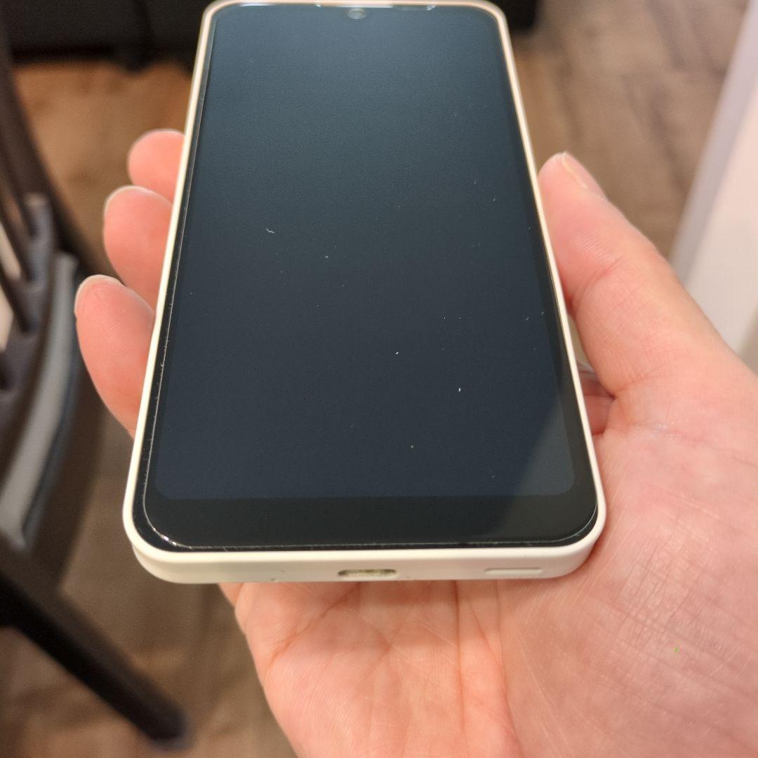 即日発送）AQUOS wish2 SH-51C ホワイト 本体 SIMフリー - メルカリ