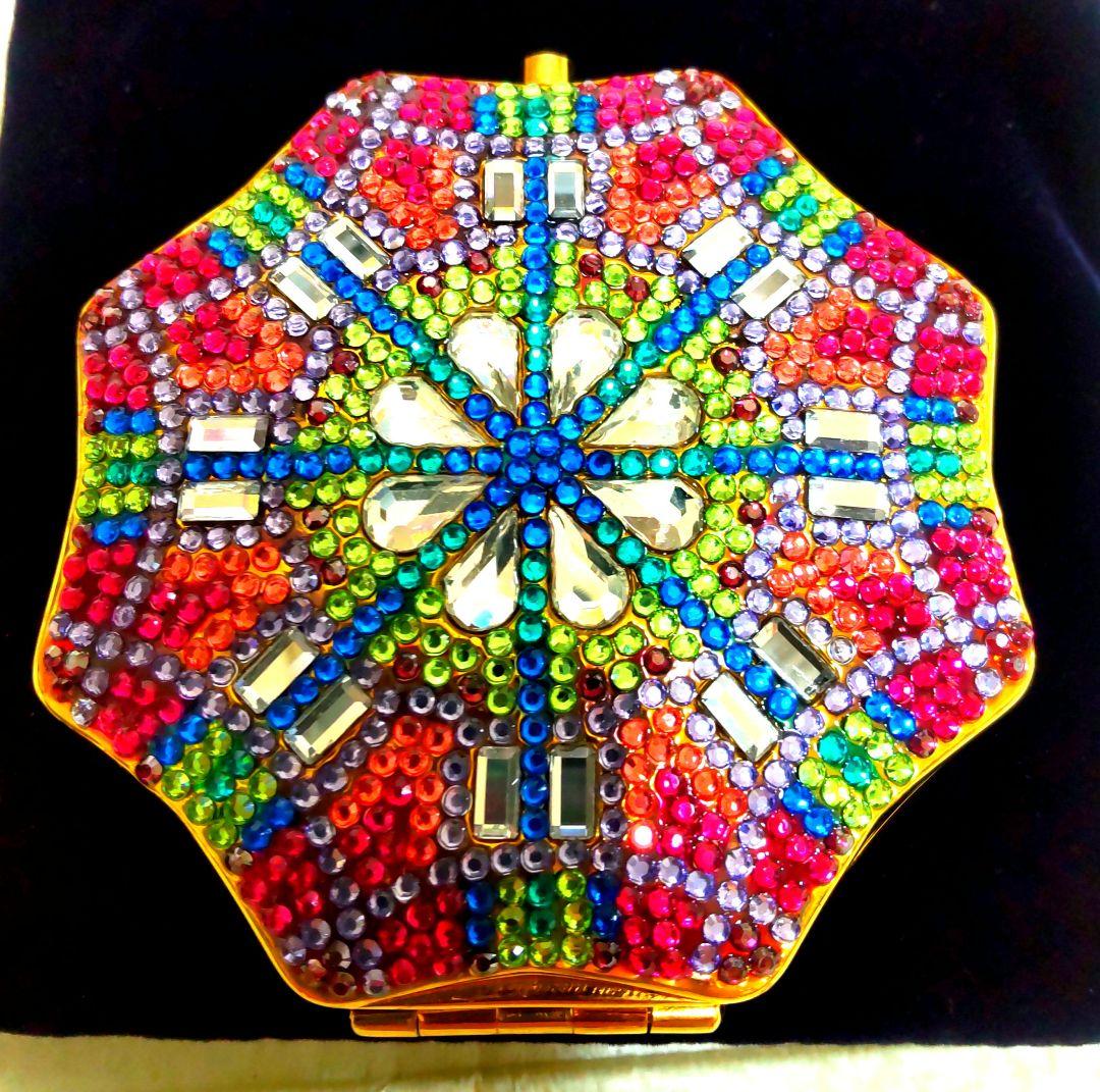 傘型ビーズ装飾フェイスパウダーケース