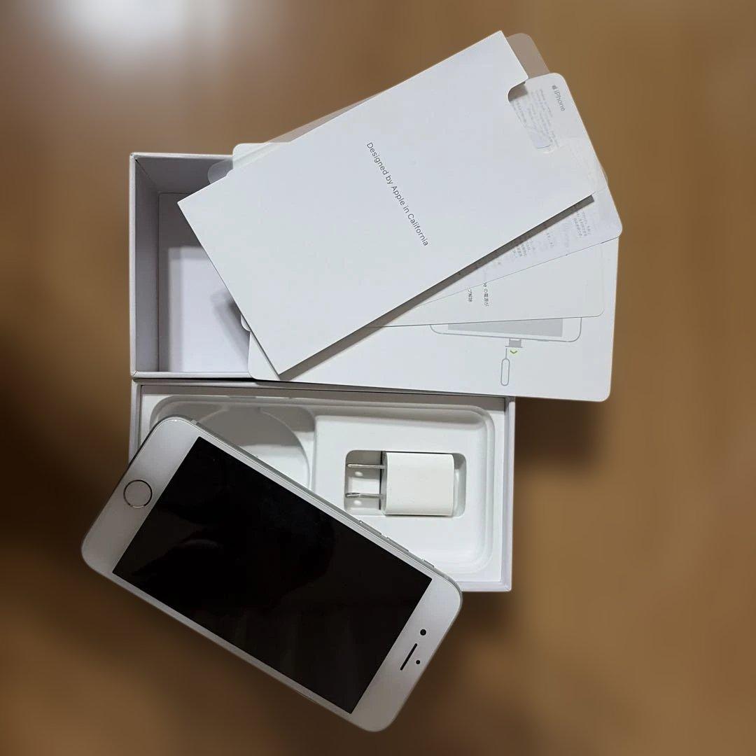 Apple iPhone 8 本体