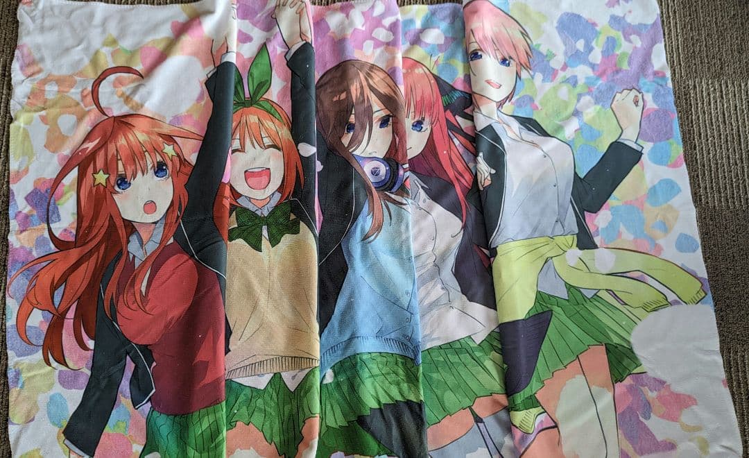 五等分の花嫁　中野一花　中野二乃　中野三玖　中野四葉　中野五月　五つ子集合　全員