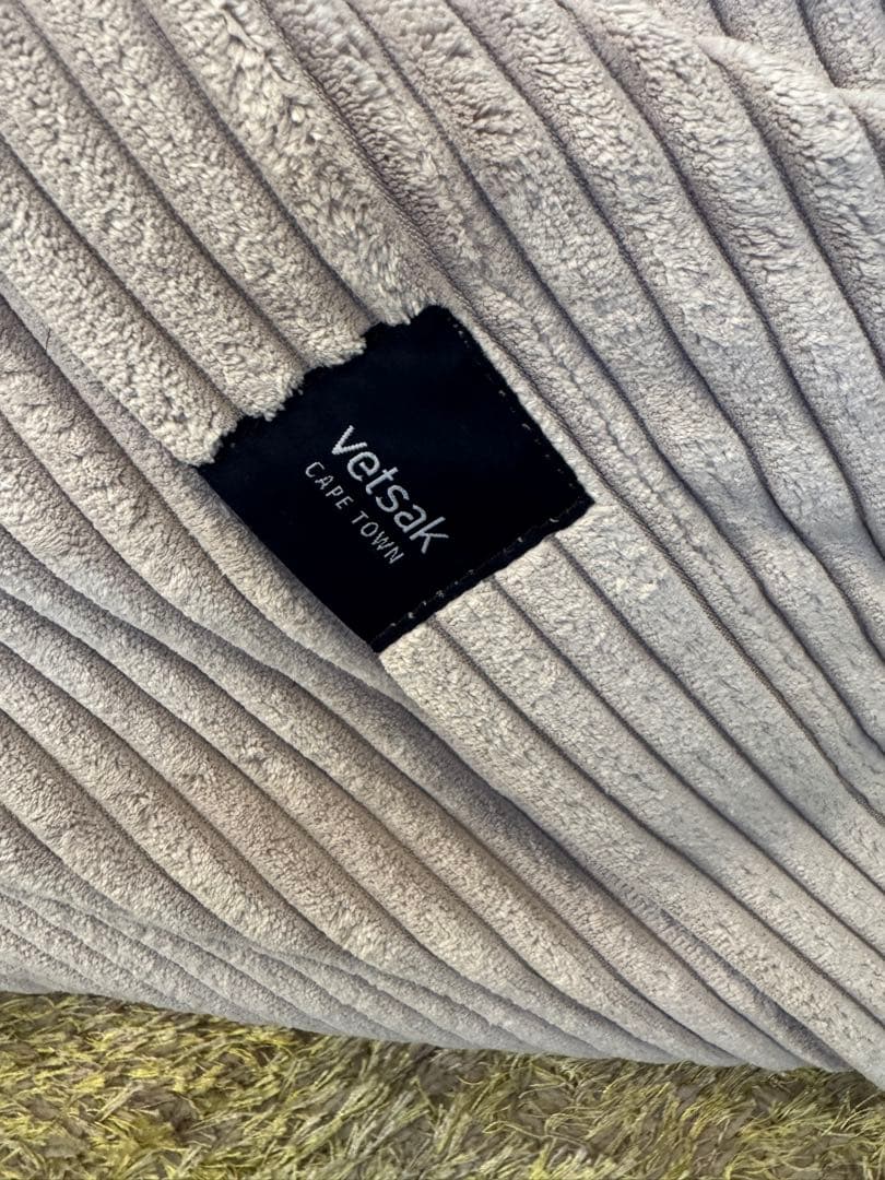 Vetsak フェトサック M コーデュロイ ビーズクッション プラチナ フェットサックM / ベロア プラチナvetsak（フェットサック） | 公式