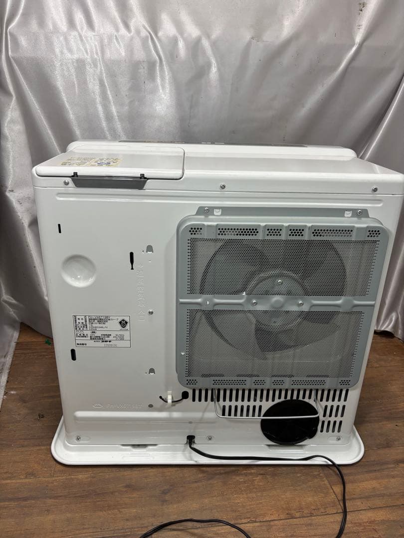 菅202 ハイパワー コロナファンヒーター 〜24畳の通販はau PAY